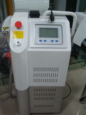 60 Hz Diode 808nm Laser Hair Removal Machines For Hairline , Lip Hair Removal